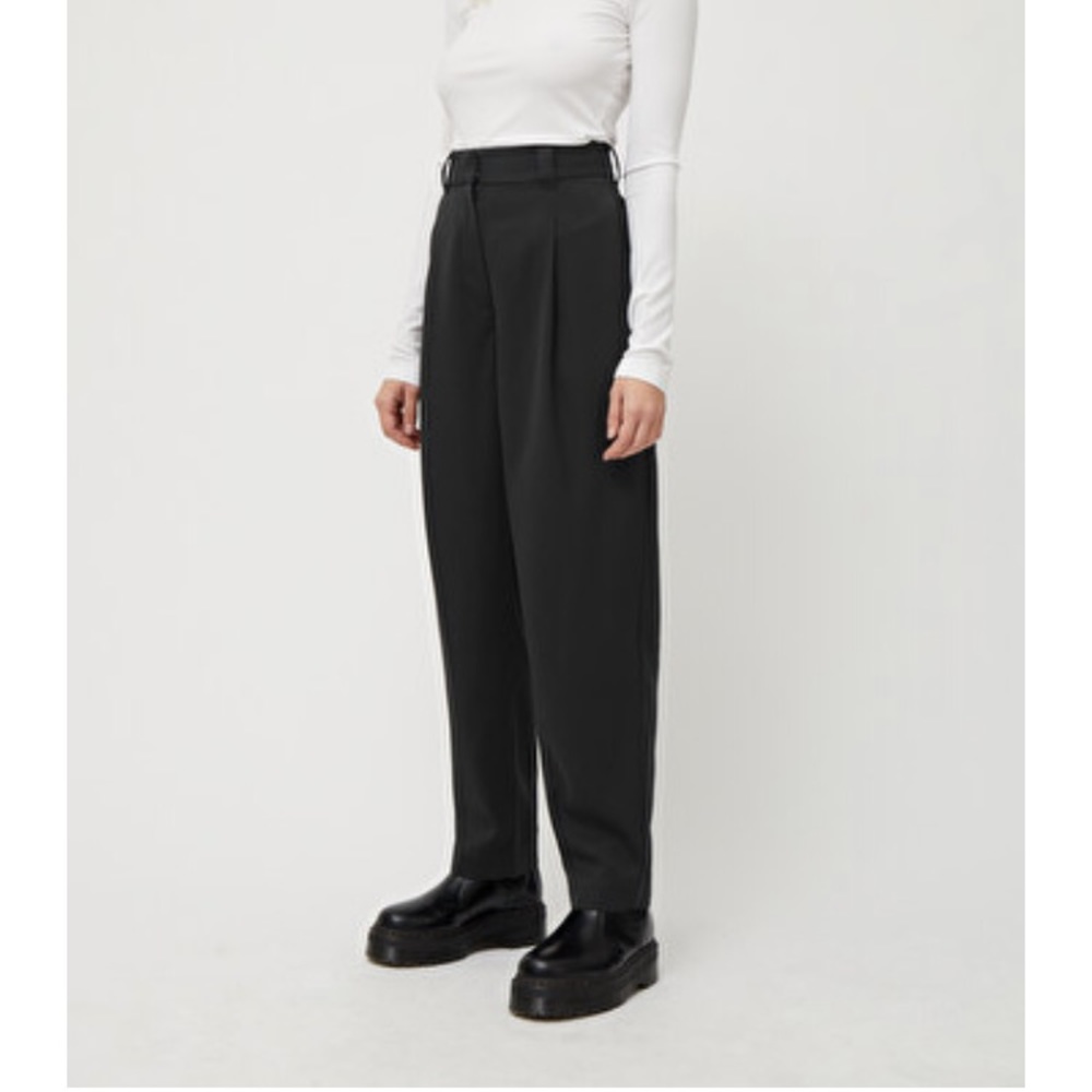 Weekday Cléa Trousers size 38 (EUR)